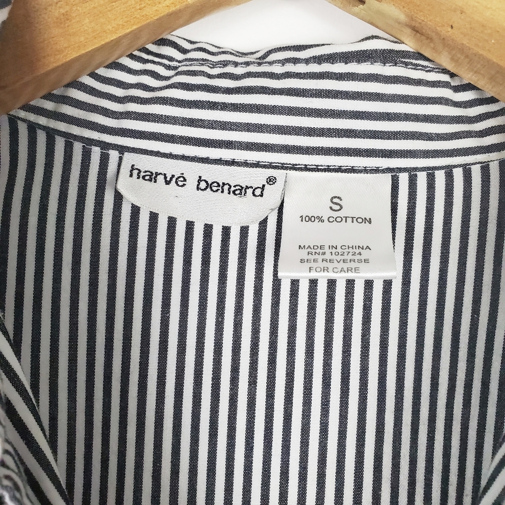 Harve Benard button up striped ruffle chest top - Picture 2 of 4